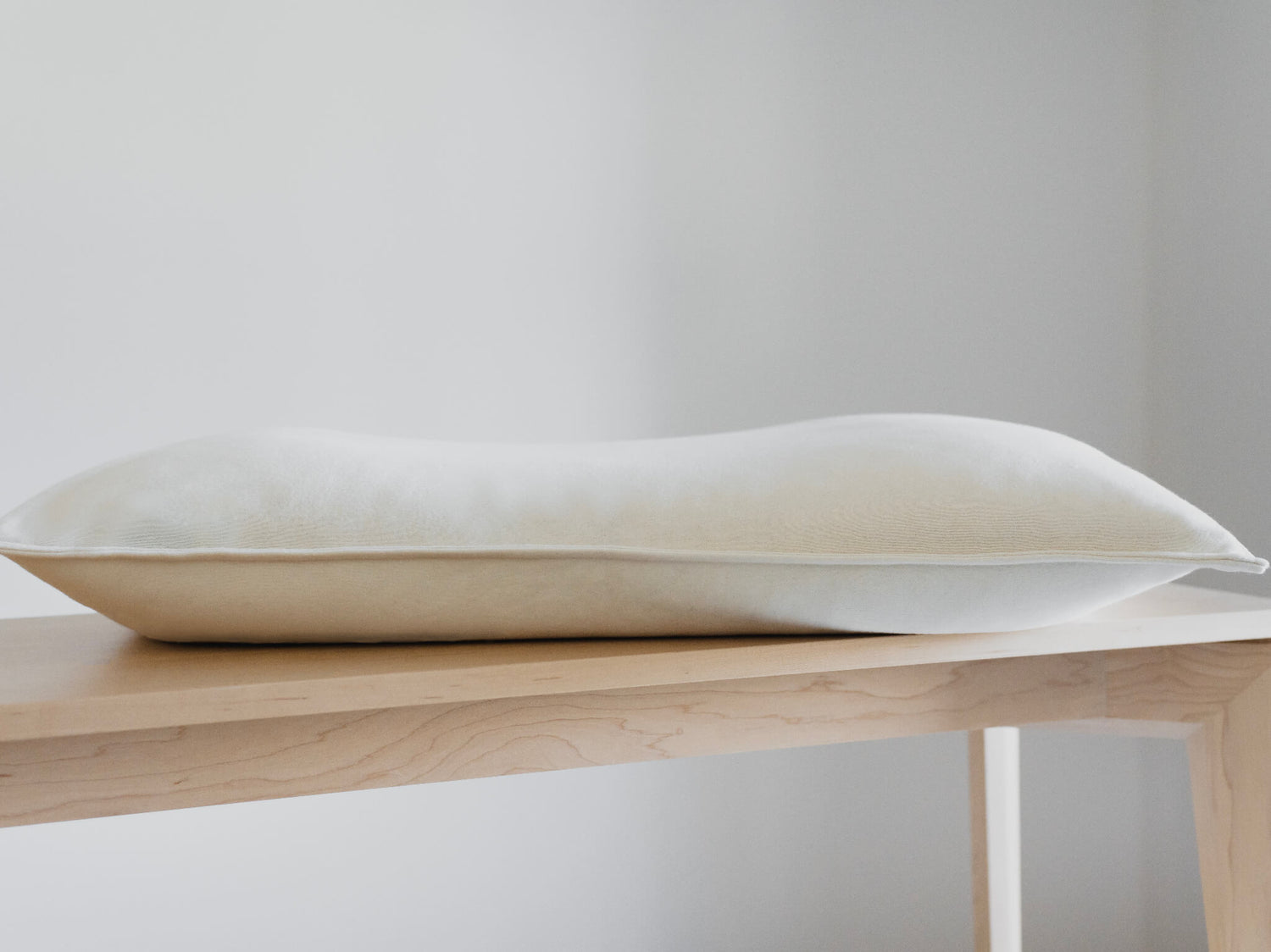 Organic contour pillow